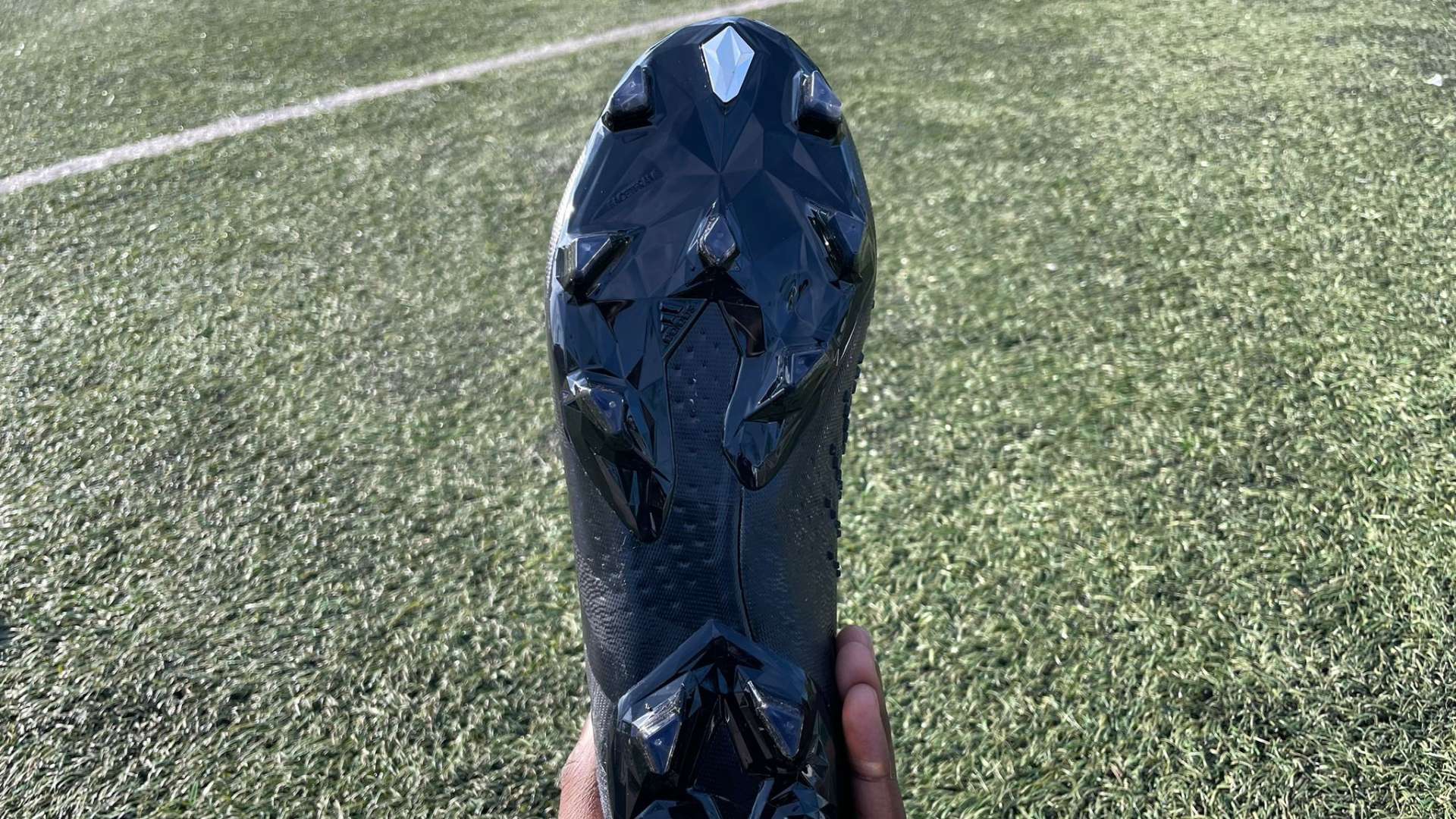 利物浦队徽设计为何焕然一新？